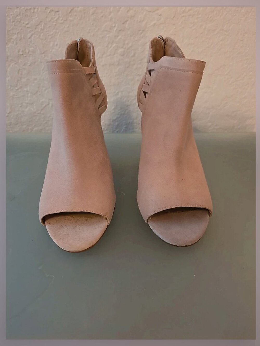 Vince Camuto Blush Suede Peep-Toe Block Heel Booties Size 7